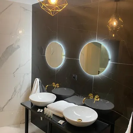 Atmosfera 8 ビトゥフ